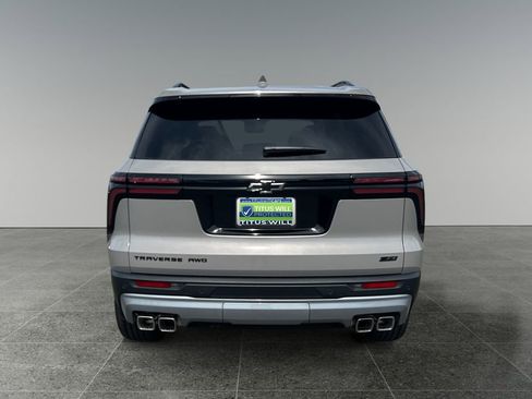 New 2026 Chevrolet Traverse Z71 w/ LPO, Floor Liner Package AWD/4WD image 8