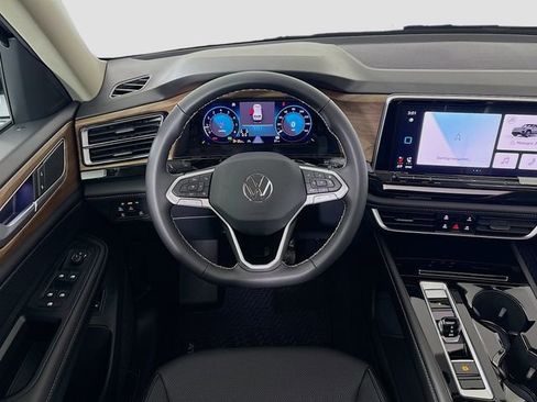 New 2026 Volkswagen Atlas SE image 23