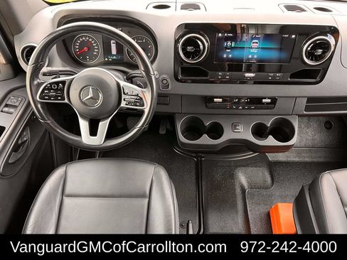 Used 2021 Mercedes-Benz Sprinter 4500 image 12