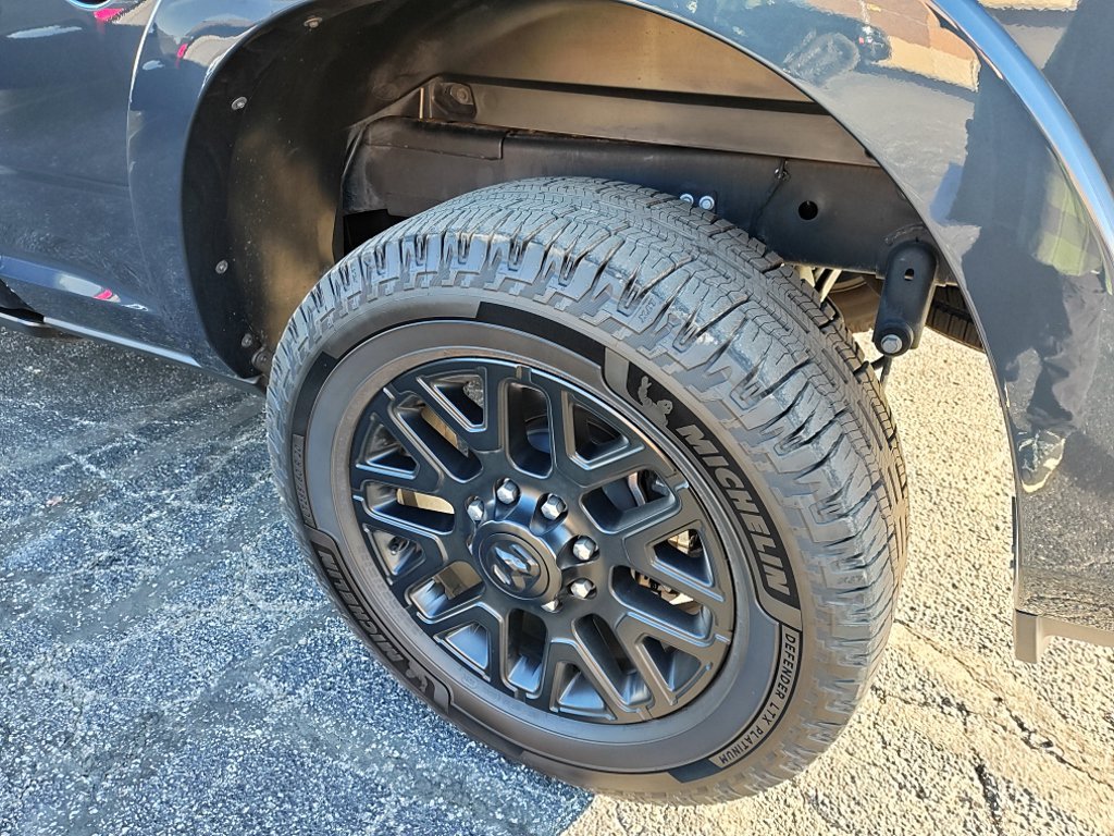 Used 2026 RAM 2500 Limited AWD/4WD image 4