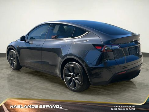 Used 2025 Tesla Model Y Long Range image 4