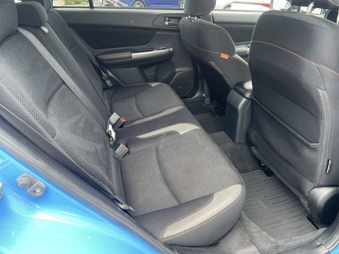 Used 2016 Subaru Crosstrek 2.0i Premium AWD/4WD image 23