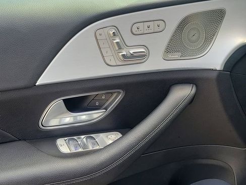 Used 2025 Mercedes-Benz GLE 350 4MATIC image 21