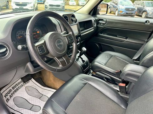 Used 2016 Jeep Patriot Sport w/ Power Value Group image 9