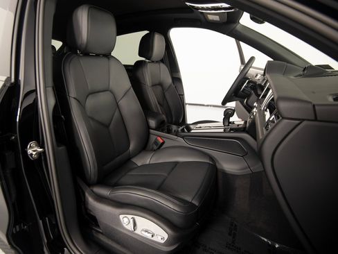 New 2026 Porsche Macan S image 29