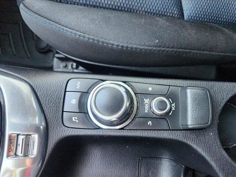 Used 2017 Toyota Yaris iA image 33