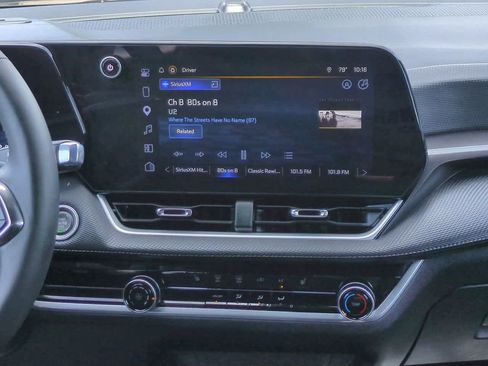Used 2026 Chevrolet Equinox LT FWD image 17