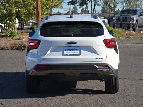 New 2025 Chevrolet Trax ACTIV w/ Driver Confidence Package image 7