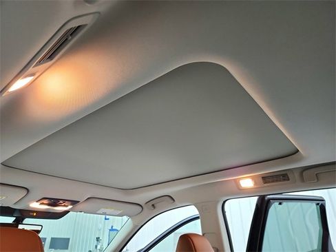 New 2026 Nissan Pathfinder Platinum image 23