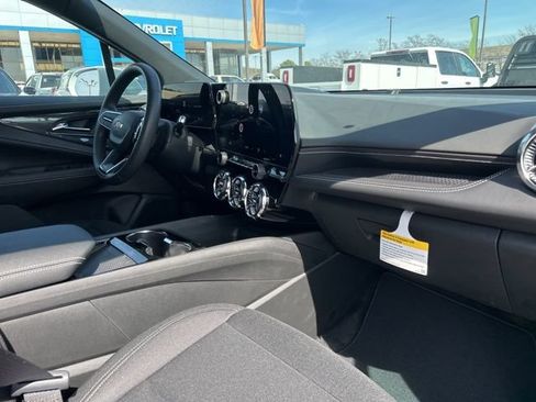New 2026 Chevrolet Blazer EV LT FWD image 32