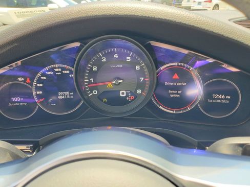 Used 2023 Porsche Cayenne AWD/4WD image 27