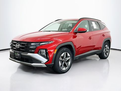 Used 2025 Hyundai Tucson SEL AWD/4WD image 3