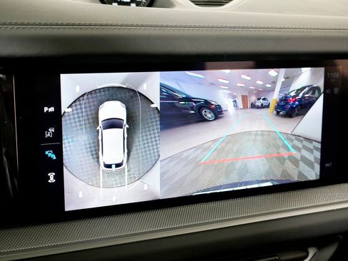 New 2026 Porsche Cayenne image 28