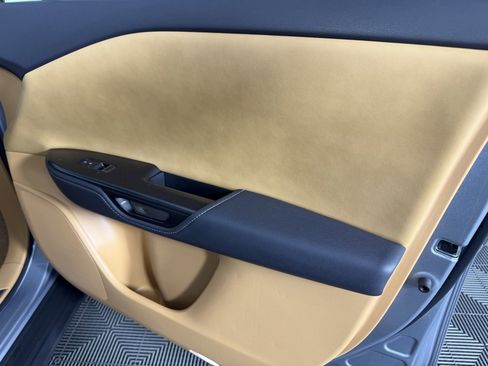 Used 2024 Lexus RZ 300e Premium image 33