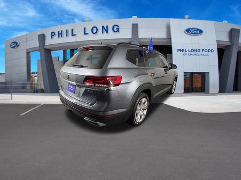 Used 2023 Volkswagen Atlas SE w/ Panoramic Sunroof Package AWD/4WD image 5