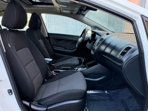 Used 2018 Kia Forte S w/ S Technology Plus Package image 24