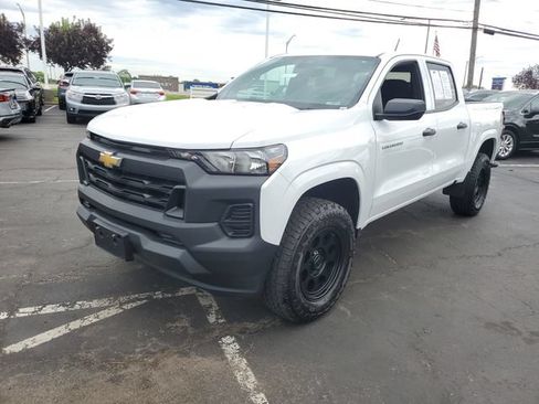 Used 2023 Chevrolet Colorado W/T w/ WT Convenience Package RWD image 2
