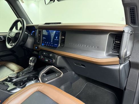 Used 2024 Ford Bronco Outer Banks image 29