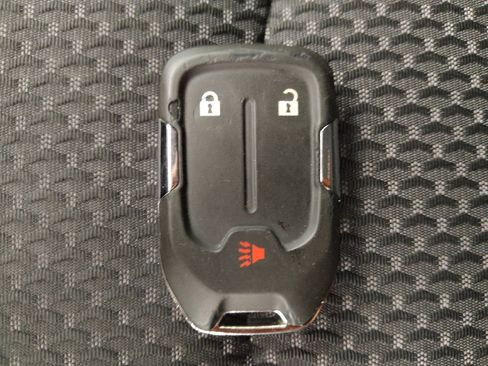 Used 2024 GMC Terrain SLE image 32