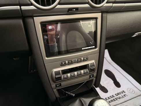 Used 2005 Porsche Boxster S image 36