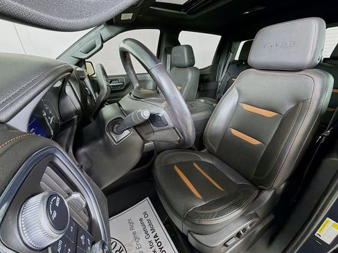 Used 2020 GMC Sierra 1500 AT4 w/ AT4 Premium Package AWD/4WD image 12