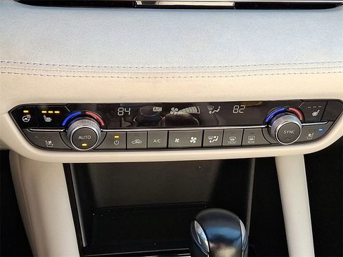 Used 2018 MAZDA MAZDA6 Signature image 18