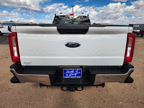 Used 2024 Ford F250 XLT image 6
