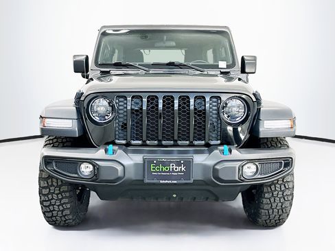 Used 2023 Jeep Wrangler Unlimited w/ Cold Weather Group AWD/4WD image 2
