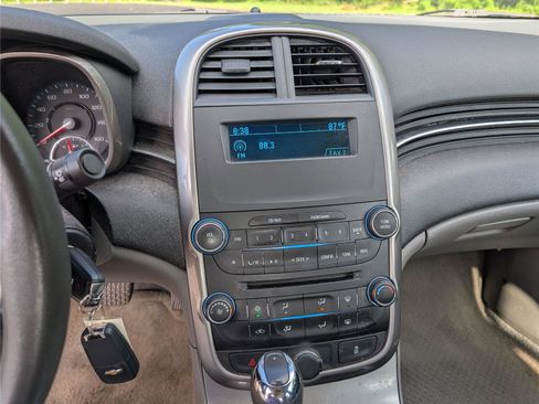 Used 2015 Chevrolet Malibu LS w/ Protection Package FWD image 16