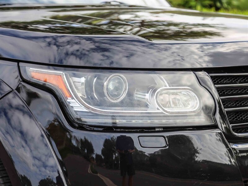 Used 2015 Land Rover Range Rover Supercharged AWD/4WD image 10