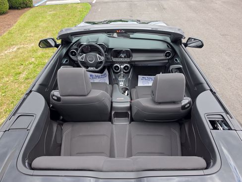 Used 2018 Chevrolet Camaro SS RWD image 18