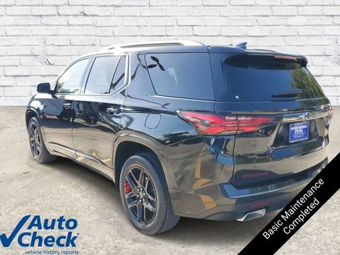 Used 2023 Chevrolet Traverse Premier w/ Redline Edition FWD image 2