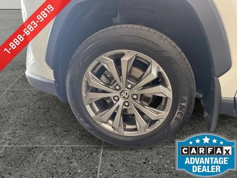 Used 2022 Toyota RAV4 Limited AWD/4WD image 25