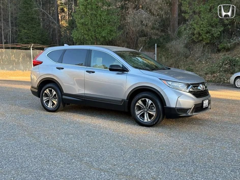 Used 2017 Honda CR-V LX image 5