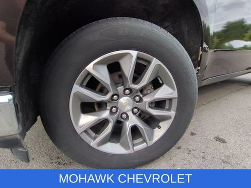 Used 2019 Chevrolet Silverado 1500 LT w/ All-Star Edition AWD/4WD image 34
