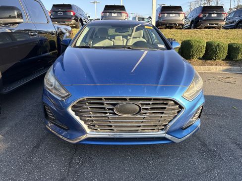 Used 2018 Hyundai Sonata SEL w/ Winter Weather Package image 3