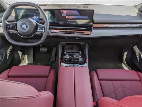 Certified 2024 BMW i5 eDrive40i w/ M Sport Package image 16