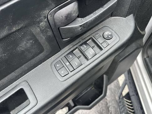 Used 2018 RAM 1500 Express w/ Express Value Package AWD/4WD image 17