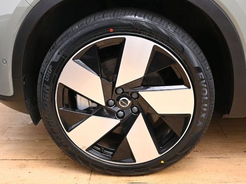 Used 2023 Volvo C40 P8 Recharge Ultimate AWD/4WD image 30
