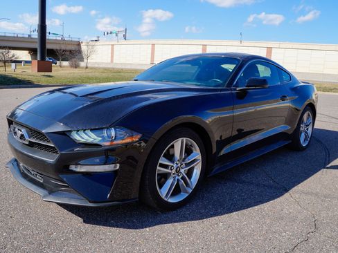 Used 2019 Ford Mustang Premium w/ Equipment Group 201A image 2
