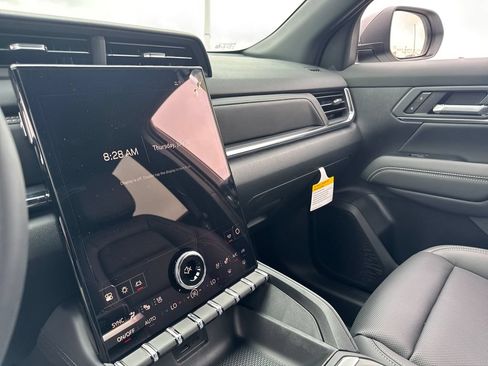New 2027 GMC Terrain Elevation w/ Elevation Premium Package FWD image 18