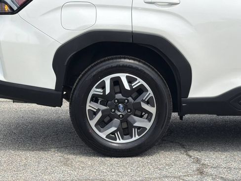 Certified 2026 Subaru Forester Premium AWD/4WD image 6
