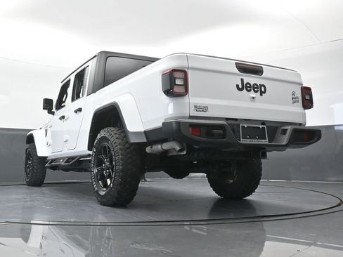 Used 2024 Jeep Gladiator Sport AWD/4WD image 52