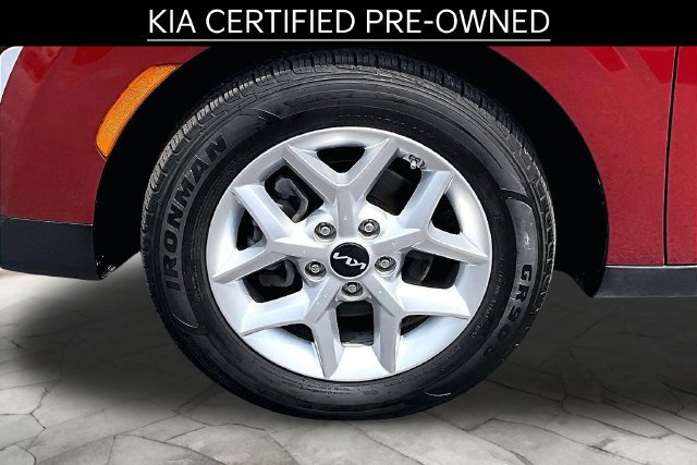 Certified 2024 Kia Soul LX w/ LX Technology Package FWD image 8