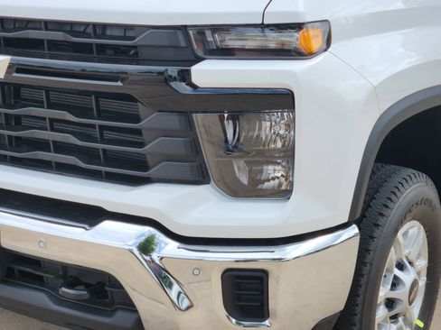 New 2026 Chevrolet Silverado 2500 W/T image 17
