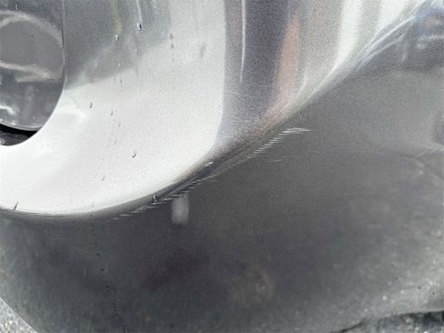 Used 2017 Chrysler Pacifica Touring-L image 27