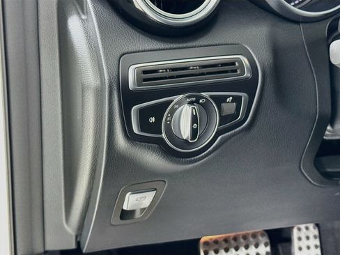 Certified 2019 Mercedes-Benz GLC 300 image 11