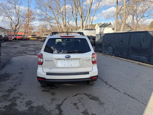 Used 2014 Subaru Forester 2.5i Premium w/ All-Weather Package image 5