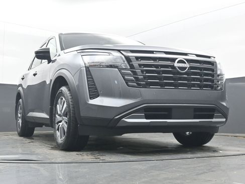 New 2026 Nissan Pathfinder SL FWD image 24