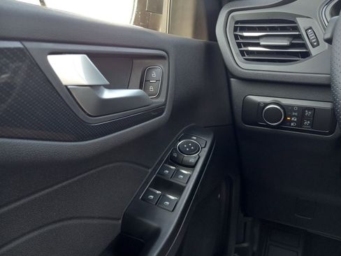 New 2026 Ford Escape ST-Line w/ Cold Weather Package FWD image 25